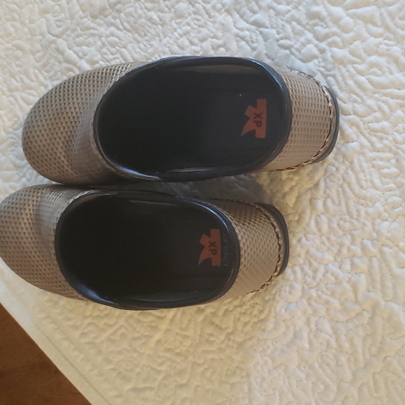 Dansko leather clogs - Picture 3 of 5